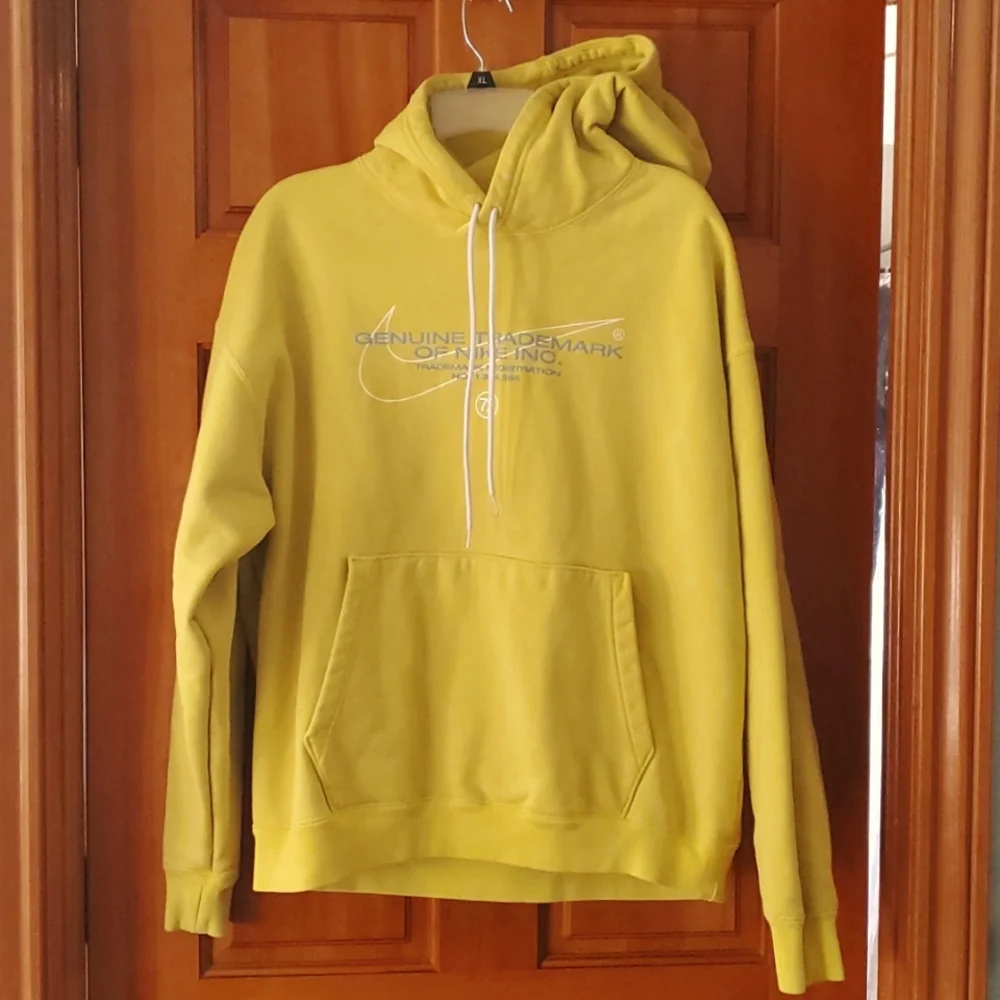 Nike SB Fleece Pullover Skate‎ Heavyweight Hoodie in Yellow Strike Size Large